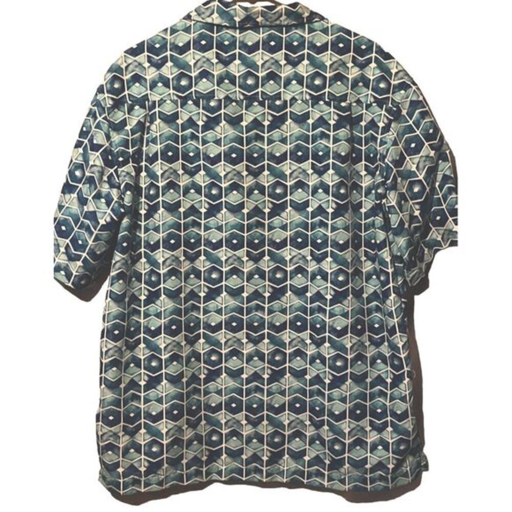 Spicy Tuna Men's Med Short Sleeve Button Up In‎ A Great Color And Design!! - Picture 4 of 4